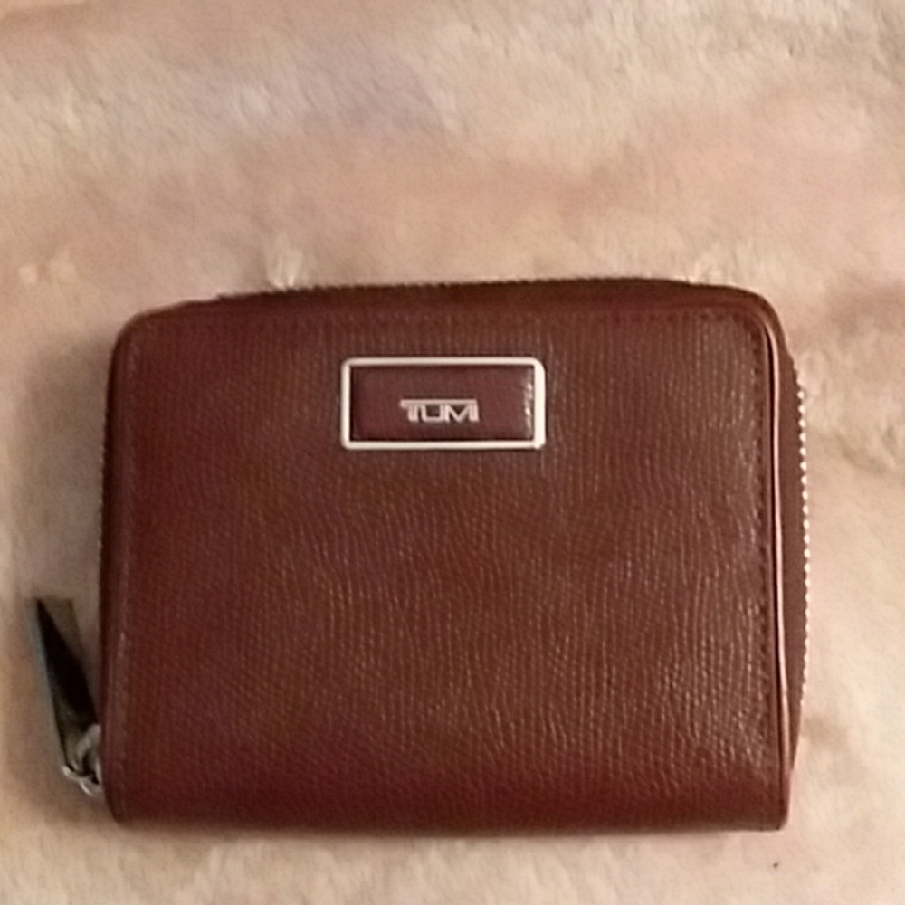 Tumi wallet